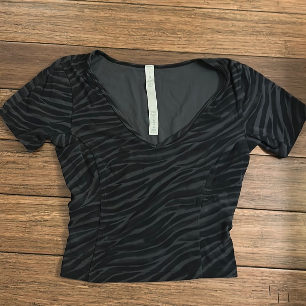 Lululemon shirt